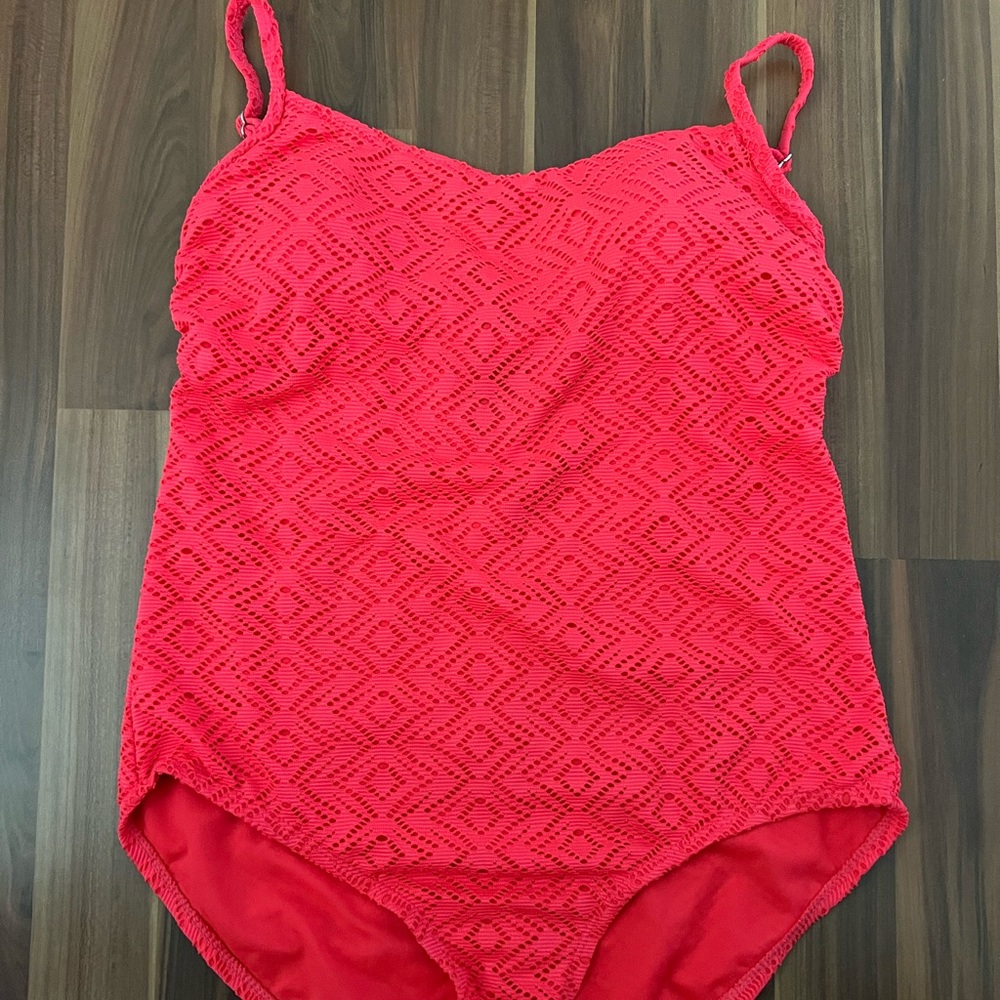 Catalina Women’s Bathing suit - Picture 2 of 7